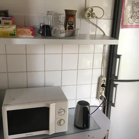 Homestay La Maison Est Calme Et Bien Eclairee *