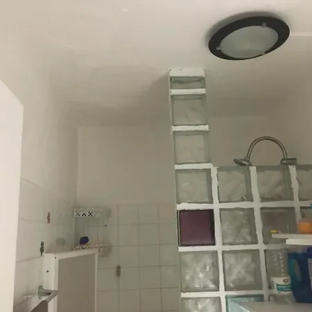 La Maison Est Calme Et Bien Eclairee Homestay